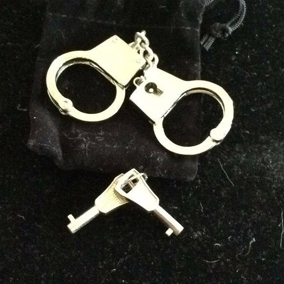 Miniature silver handcuffs with 2 keys - Picture 2 of 8